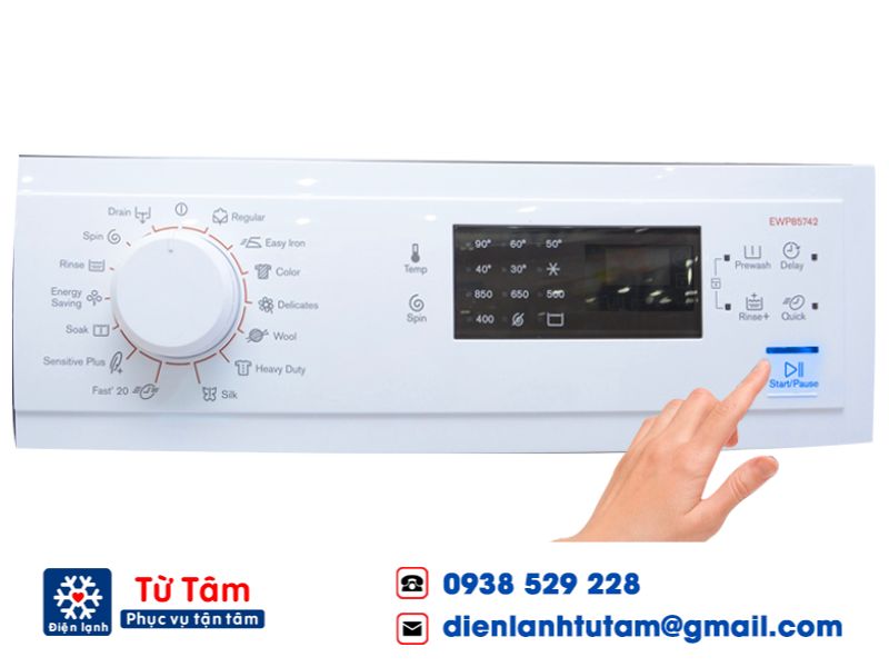 Nút điều khiển bị hư hỏng cũng là 1 trong những nguyên do khiến máy giặt Electrolux bị mất nguồn