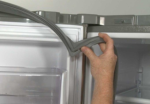 kiểm tra gioăng cao cửa tủ lạnh