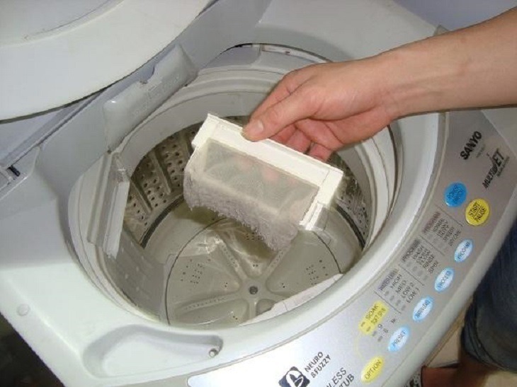 Vệ sinh lưới lọc của máy giặt